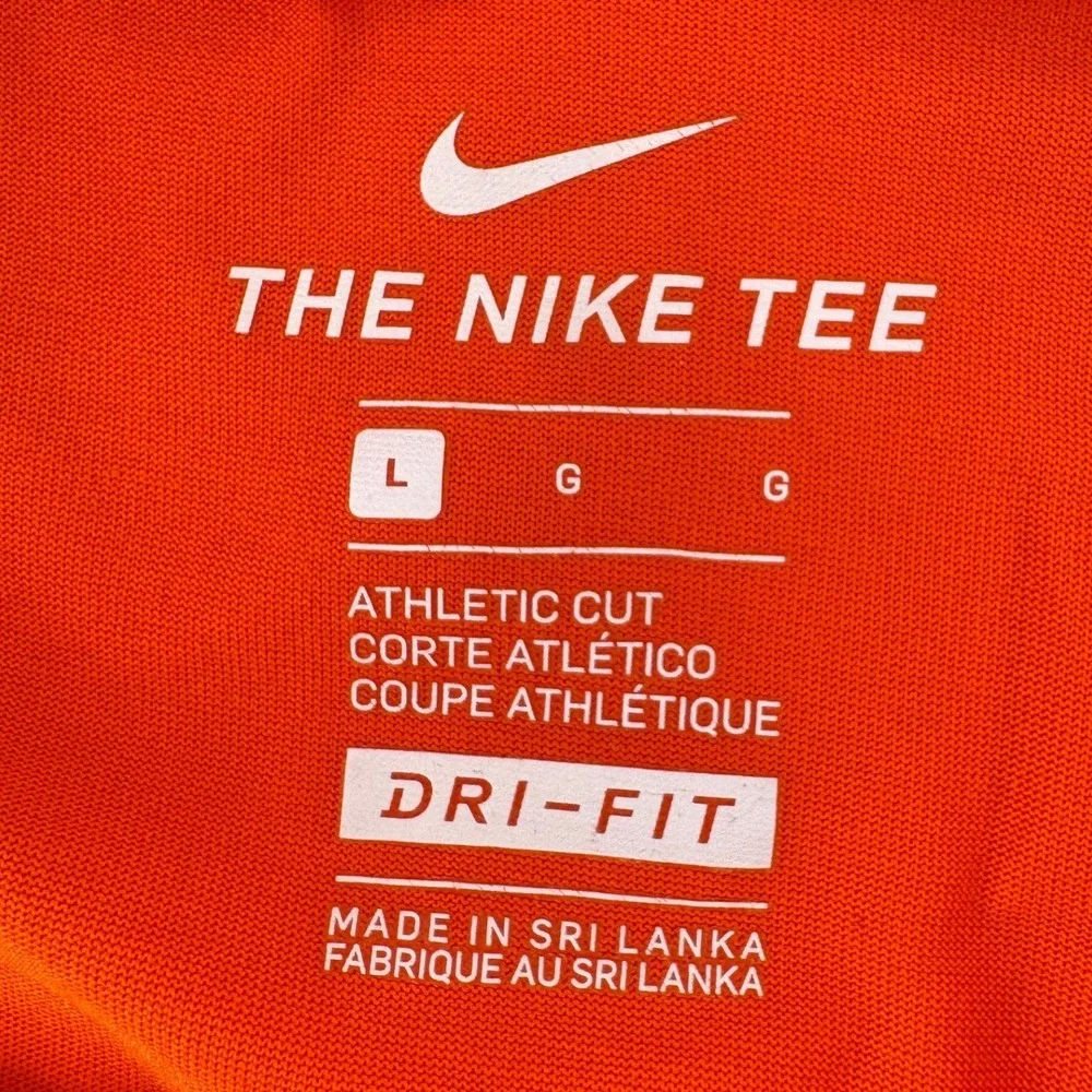 Nike Mens Dri-FIT Embroidered Swoosh Logo T-Shirt Orange Large Athletic Cut‎